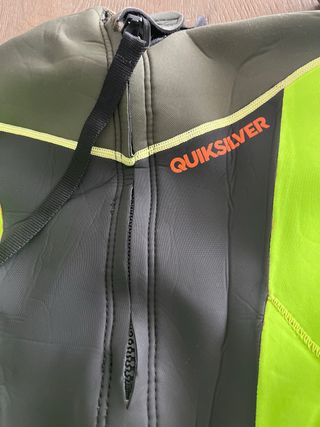 Neopreno Quiksilver corto talla 8