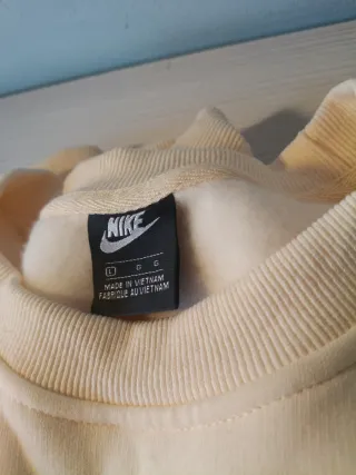 Nike White Crewneck Sweatshirt Embroidered Logo Sw