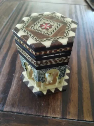 Joyero Español Vintage Eatuche Incrustaciones