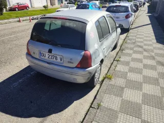 Renault Clio 1.9d 200