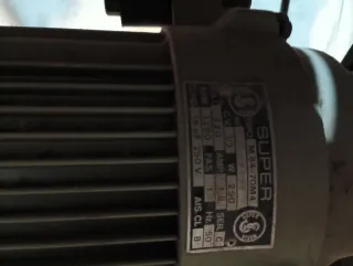 Máquina de coser industrial Refrey