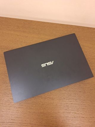 ASUS ExpertBook B1 + Accesorios