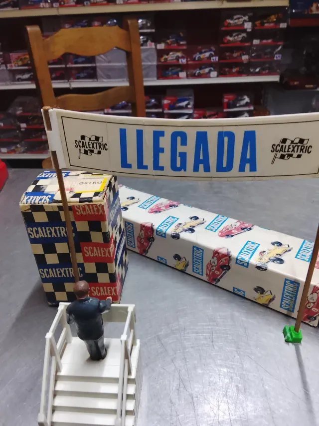 Scalextric Juez Salida y Pancarta años 60