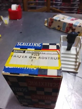 Scalextric Juez Salida y Pancarta años 60