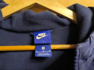 Cazadora juvenil Nike azul