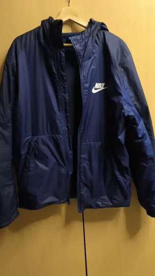 Cazadora juvenil Nike azul