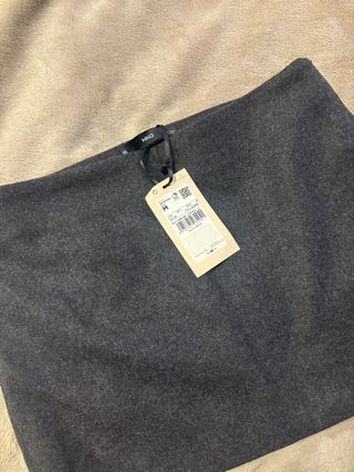 Falda mini Mango gris talla M cremallera lana