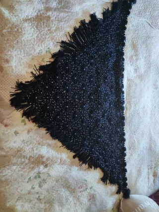 Chal tejido lana blanco y negro 1,30 x 0,70cm