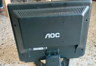 Monitor AOC 17"