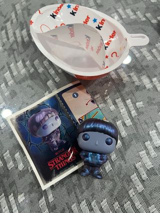 Figura Will del revés Kinder Joy Stranger Things