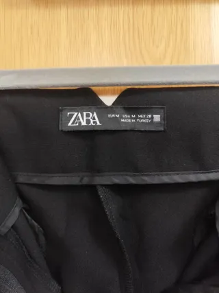 Pantalón vestir Zara negro