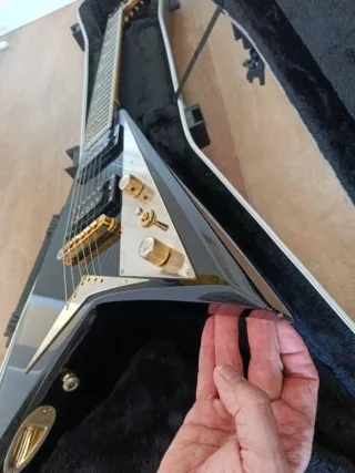 Guitarra Jackson RRT5 Pro Series Rhoads