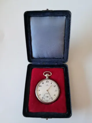 Estuche Reloj Bolsillo Negro/Rojo