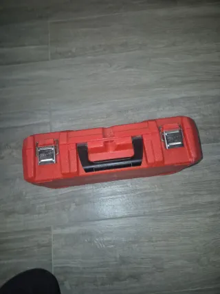 Caja de coronas Milwaukee