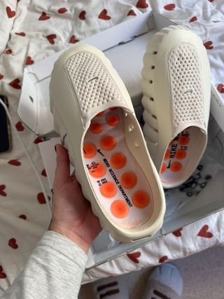 Nike Mind 001 Beige/Naranja