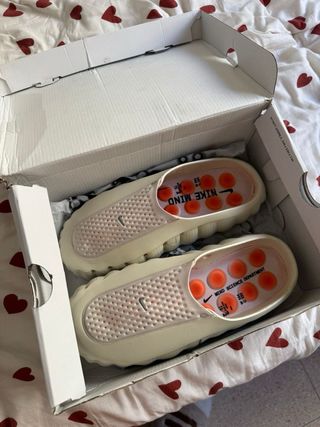 Nike Mind 001 Beige/Naranja