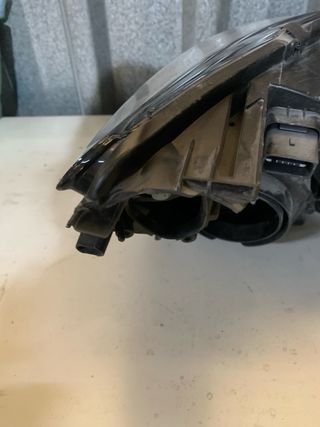 Faro Izquierdo Peugeot 308