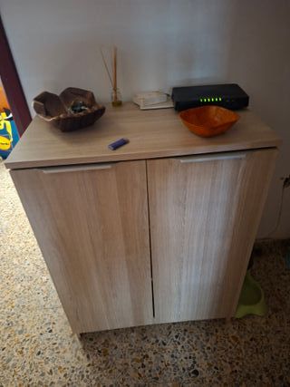Mueble de entrada madera y naranja
