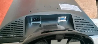 Monitor Samsung SyncMaster 152v Plata