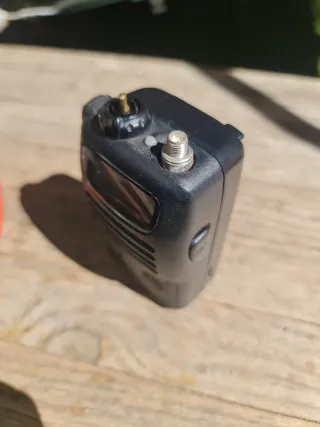 Radio Yaesu FM Transceiver