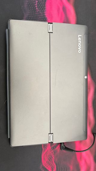 Lenovo Miix 520 – 8 GB RAM – 265 GB – Windows 11