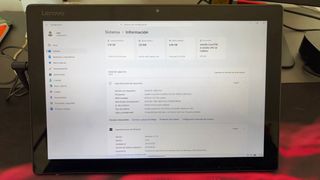 Lenovo Miix 520 – 8 GB RAM – 265 GB – Windows 11