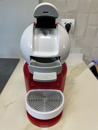 Cafetera Nescafé Dolce Gusto DeLonghi.