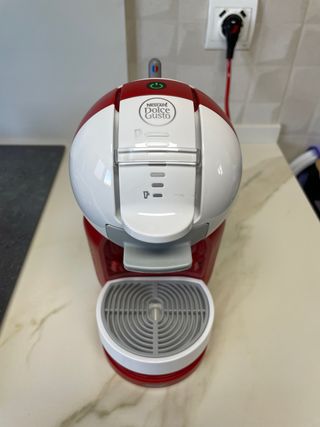 Cafetera Nescafé Dolce Gusto DeLonghi.