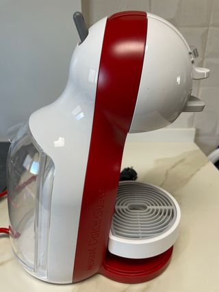 Cafetera Nescafé Dolce Gusto DeLonghi.