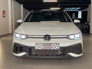GOLF GTI CLUBSPORT AKRAPOVIC/IQ LIGTH/TECHO NEGRO
