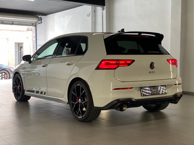 GOLF GTI CLUBSPORT AKRAPOVIC/IQ LIGTH/TECHO NEGRO