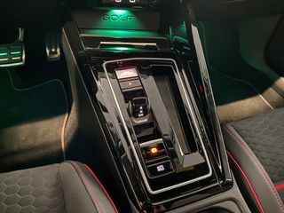 GOLF GTI CLUBSPORT AKRAPOVIC/IQ LIGTH/TECHO NEGRO