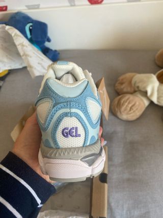 Zapatillas Asics Gel Nuevas Talla 42 Azul/Blanco