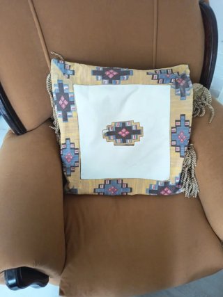 Sillón recien tapizado  sin haberlo usado..