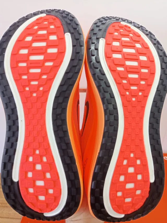 Nike Vomero Plus 40'5 41 42