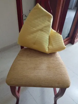 Sedie da salotto in legno e tessuto