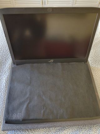 ASUS ROG Strix GL703GE con Windows 11 Pro