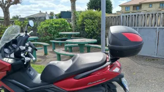Kymco Superdink 350 ABS Roja Negra