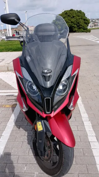 Kymco Superdink 350 ABS Roja Negra