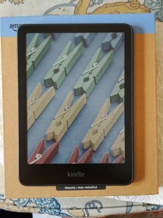 Amazon Kindle Signature Edition