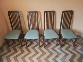 Juego 4 Sillas Madera Tapizadas