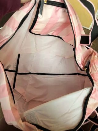 Bolso de viaje Victoria's Secret rosa y blanco