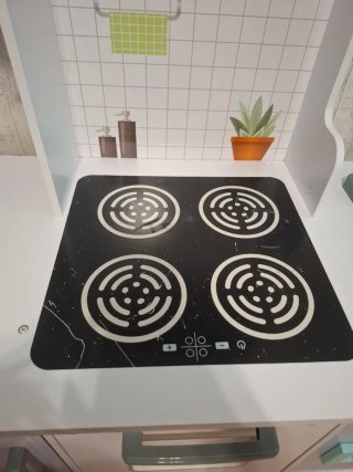 Cocinita de madera para niñ@s montada