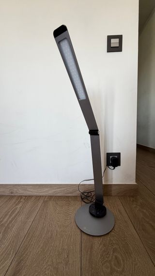 Lámpara Escritorio LED Regulable 6 Niveles