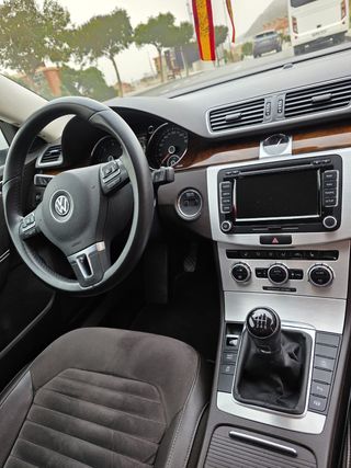 Volkswagen Passat 2014
