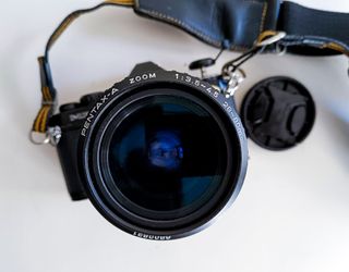 Cámara Pentax ME Super + Zoom Pentax 28-80 mm