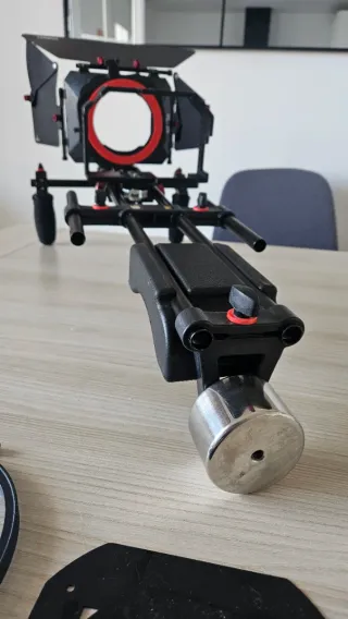 Kit estativo: Shoukder rig, MatteBox, Follow focus