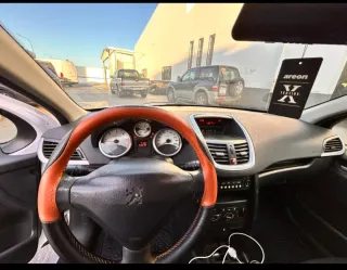 Peugeot 207 2007
