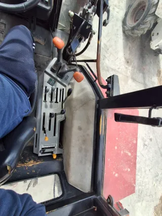 Tractor Case 4240 con pala Tenias y cazo