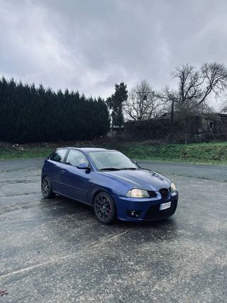SEAT Ibiza 2004